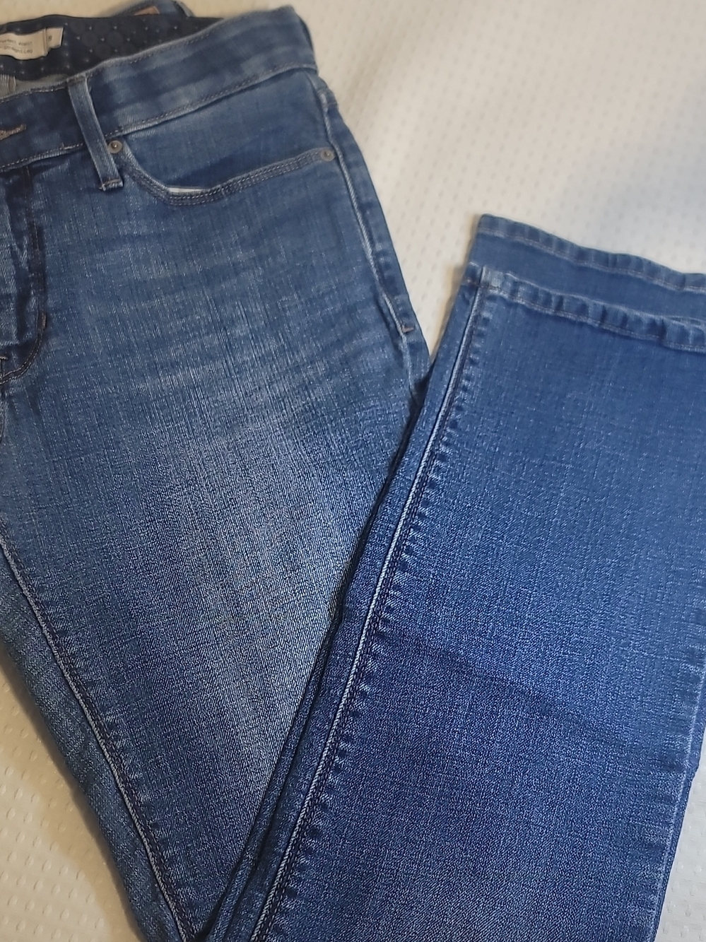 Women's Classic Midwash Blue Jeans